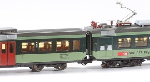 Train LILIPUT H0 gauge (AC) electric railcar RBDe 4/4 series 2101 (SBB / CFF) in OB #144 56 --- Elektrischer Triebwagen Schweiz in OVP