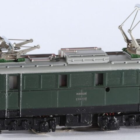 Märklin H0 gauge electric loco BR E44 039 #3011